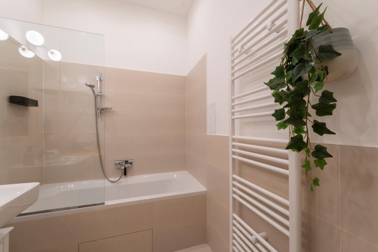 Josef'S Home I Premium Apartment In Ideal Location Vienna Exterior photo